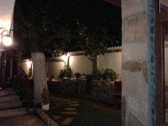 Dariya Guest House Saparewa Banja Exterior foto